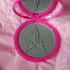 Jeffree Star Skin Frost in Mint Condition